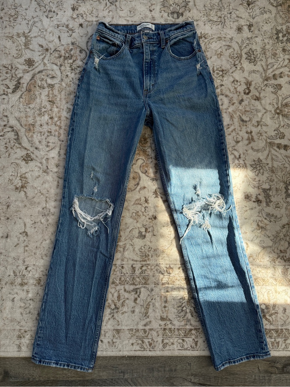 Abercrombie 90’s Straight Ultra High Rise Curve Love Jeans